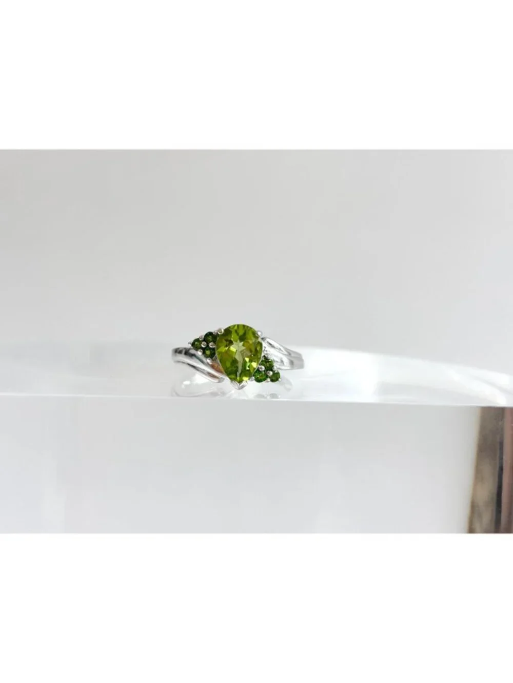 Thai Made Pear Cut Multi Stone Peridot Sterling Silver 925 Vintage Ring sz 7.75